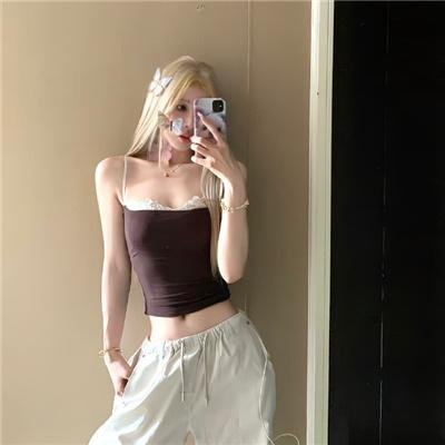 白发相依胜春风