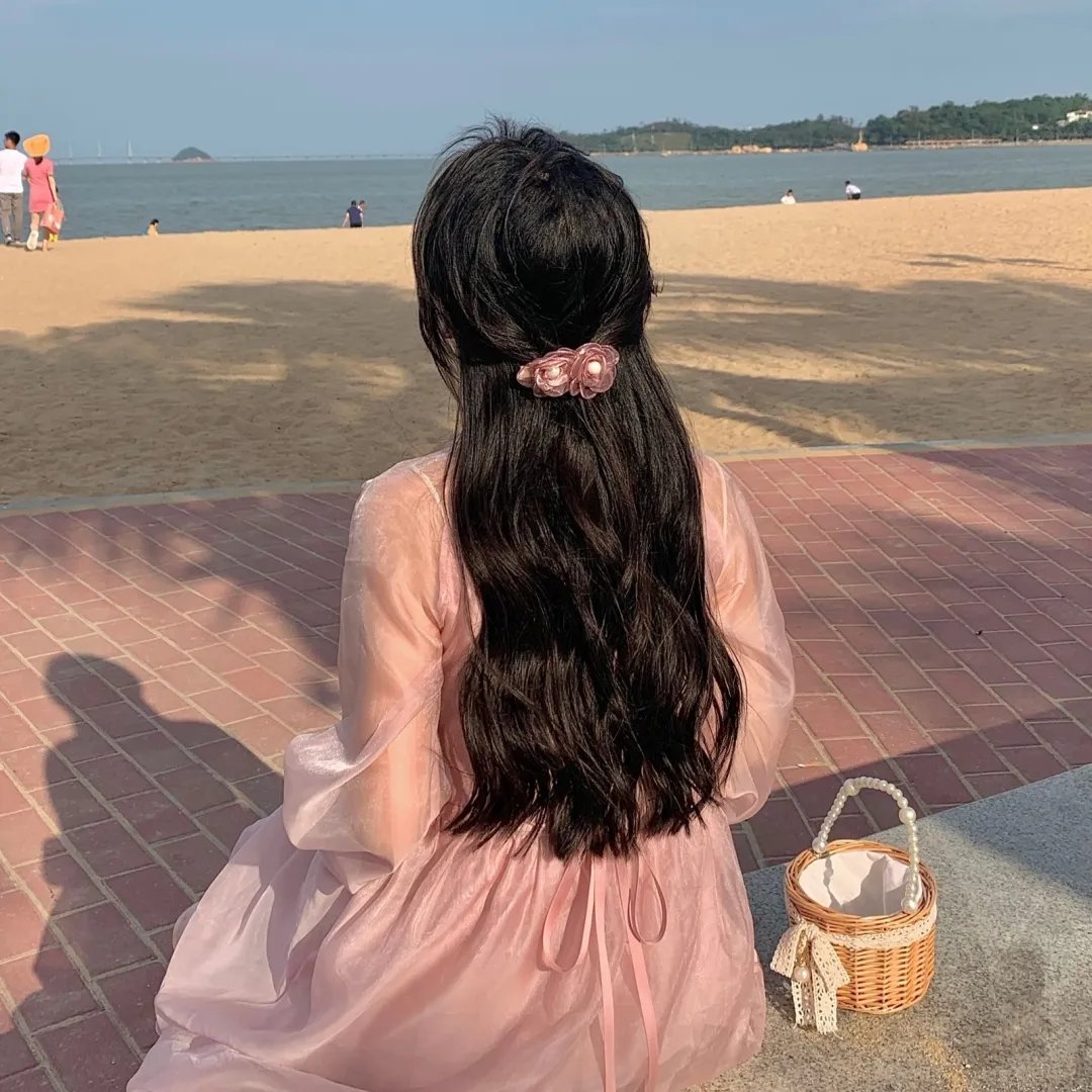 金发美人 海报